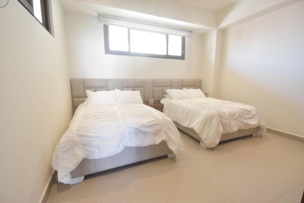 נובו ואלארטה Modern Stylish Apt. Steps Away From The Beach מראה חיצוני תמונה