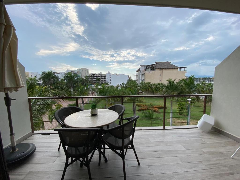 נובו ואלארטה Modern Stylish Apt. Steps Away From The Beach מראה חיצוני תמונה